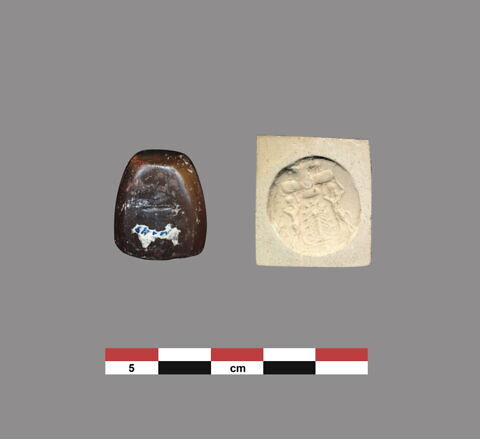 cachet, image 2/2