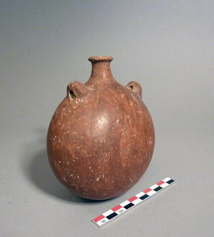 vase, image 2/2