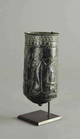 Situle : scène de banquet en musique, image 8/8