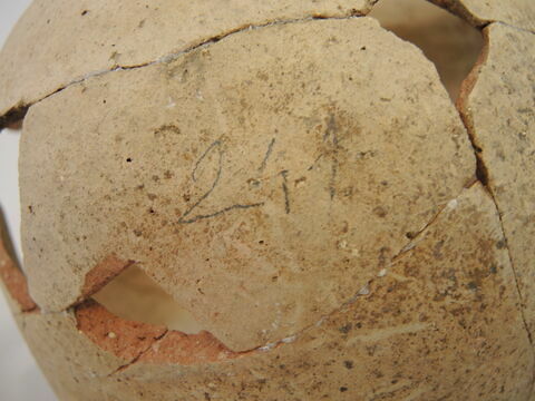 vase, image 2/3