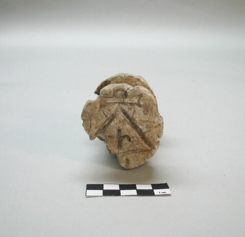 cippe ; objet funéraire, image 4/4
