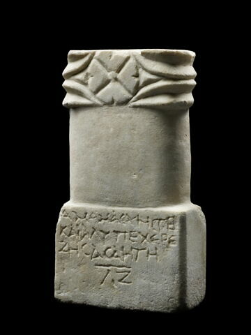 cippe ; objet funéraire, image 5/6