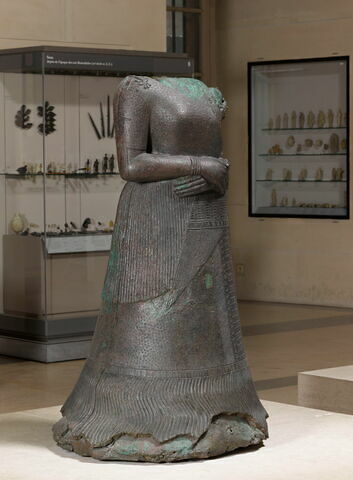 Statue de la reine Napirasu, image 6/9