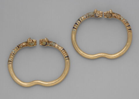 bracelet, image 8/8