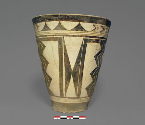 vase, image 3/8