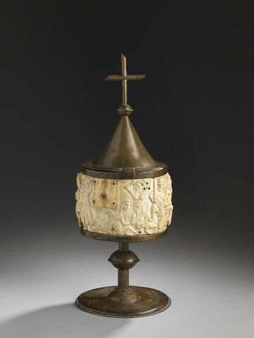 Pyxide de Lavoûte-Chilhac, d'une paire : Massacre des Innocents ; Fuite d'Elisabeth, image 3/8