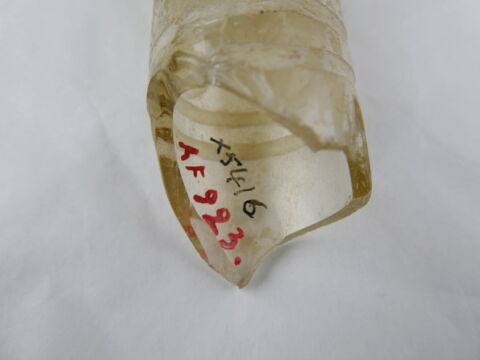 flacon ; fragment, image 2/2