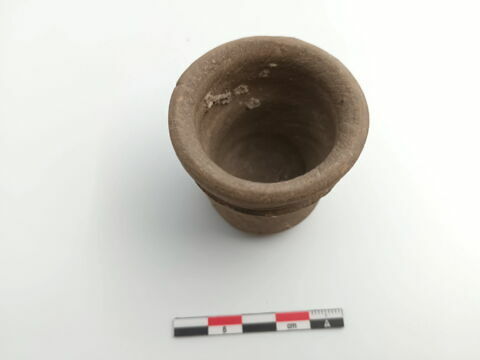 pot, image 4/7
