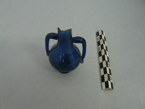 flacon, fragment