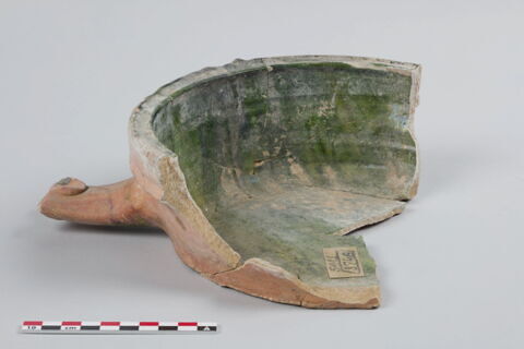 terrine à anse, fragment