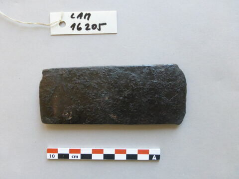 hache, image 2/2