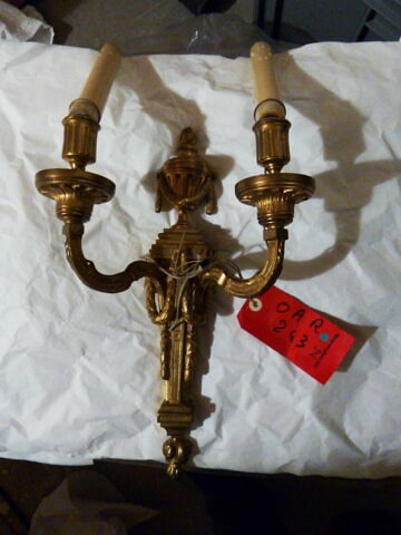 Bras à deux lumières d'une paire, image 2/3