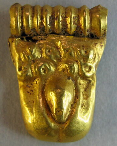 élément de collier ; amulette phallique