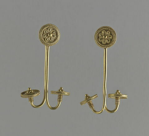 boucle d'oreille