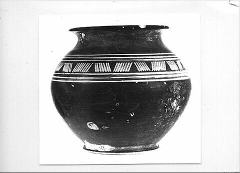 pyxis, image 2/2