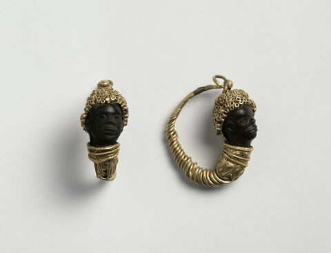 boucle d'oreille