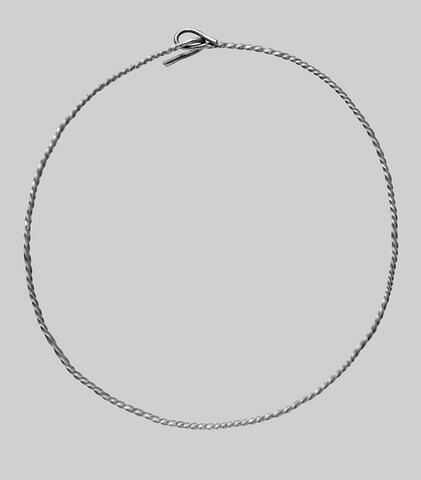 collier, image 2/2