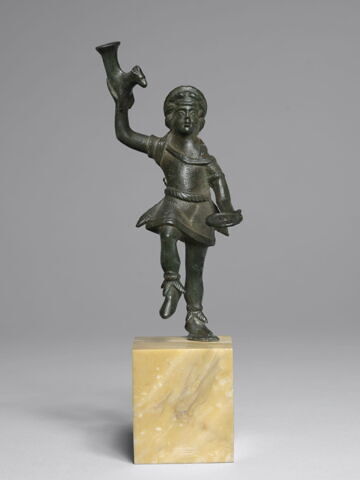 statuette