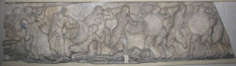 Tirage d'une plaque de frise représentant la gigantomachie