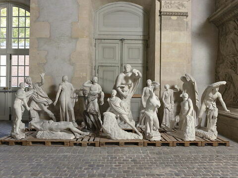 statue, image 2/7