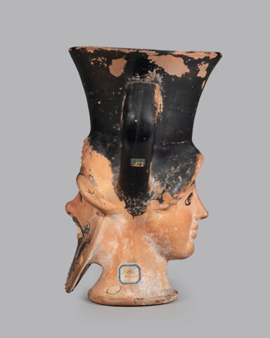 canthare ; vase plastique, image 3/6