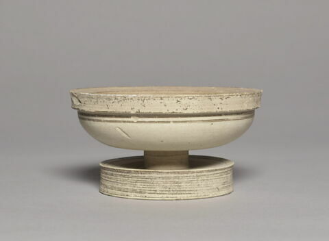 pyxis, image 2/2