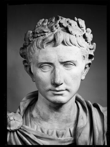 Buste d'Auguste, image 11/14