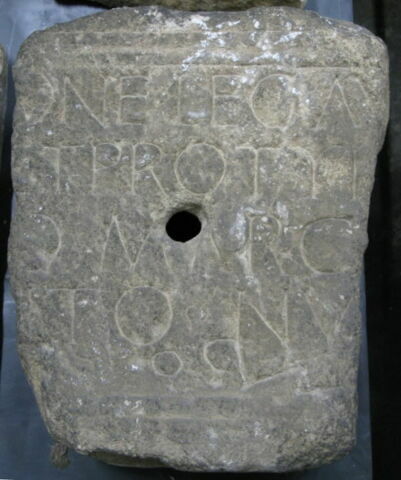 inscription, image 3/3