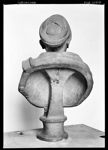 statue  ; statue en buste, image 7/7