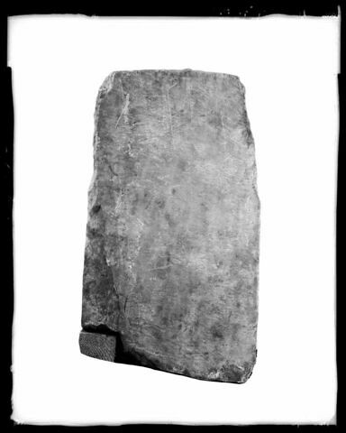 statue, image 3/8