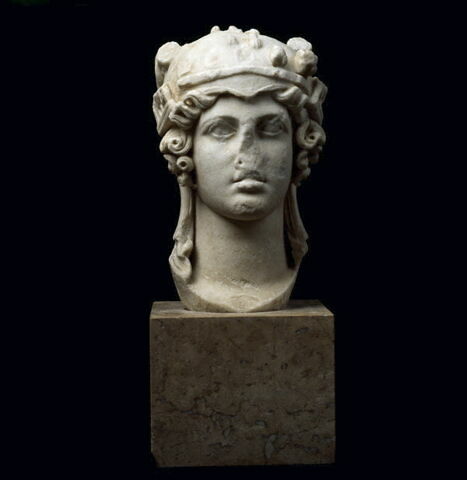 statue, image 5/6