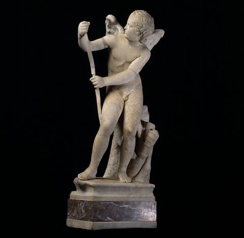 statuette