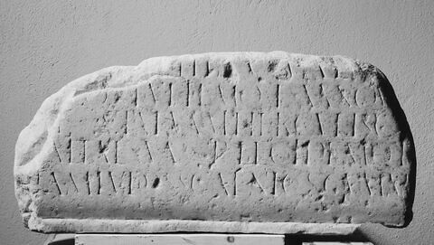 inscription, image 3/3