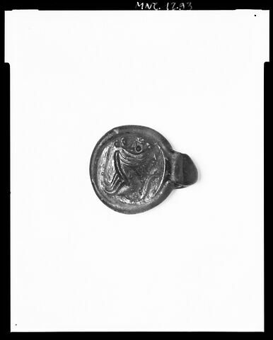 élément de collier ; amulette, image 10/12