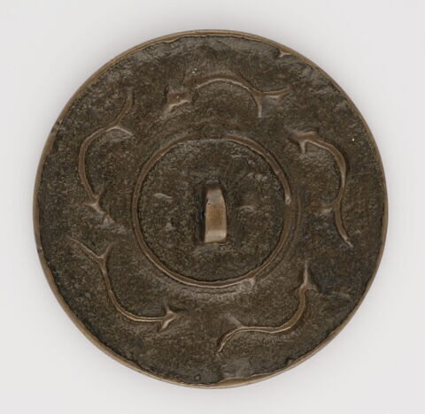 Miroir aux poissons, remployé en plaque talismanique, image 2/4