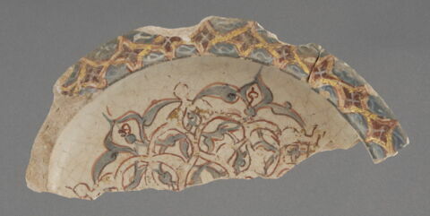Fragment de coupelle à fond plat