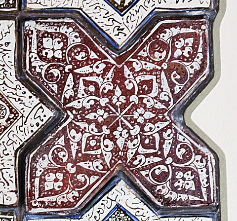 Croix à décor végétal stylisé, image 3/3
