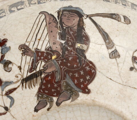 Coupe à décor de personnages, image 14/17