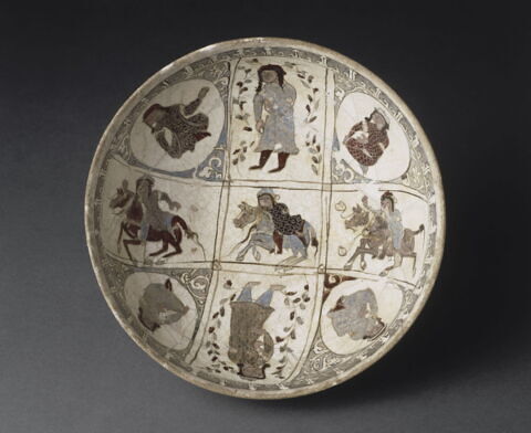 Coupe à décor de personnages, image 17/17