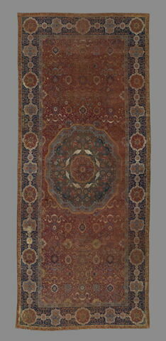 Tapis à médaillon central