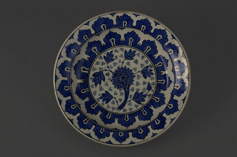 Plat à 