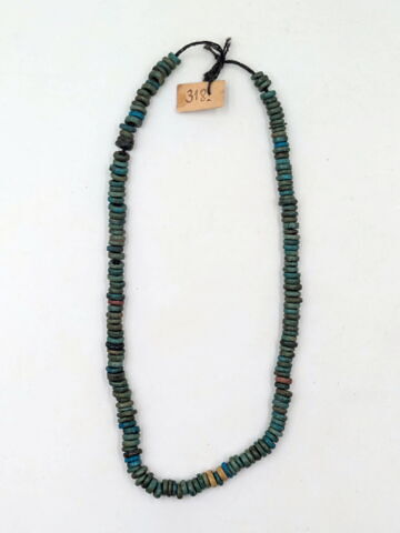 collier ; perle ronde