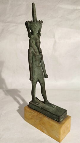figurine