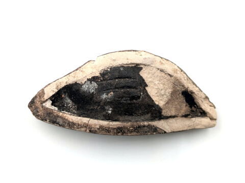 élément d'incrustation de statue  ; élément d'incrustation de cercueil