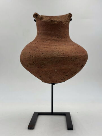 vase, image 2/11