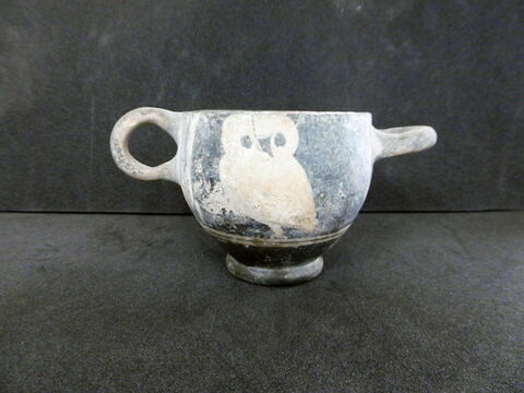 coupe  ; skyphos