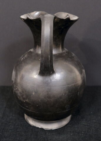 œnochoé, image 4/6