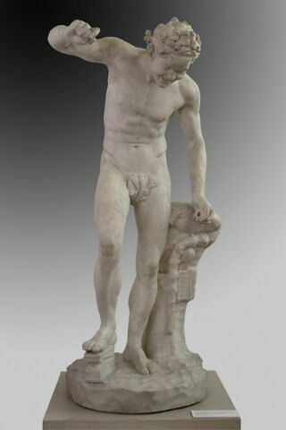 statue, image 3/5