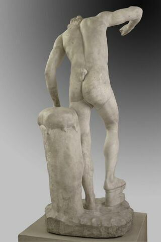 statue, image 5/5