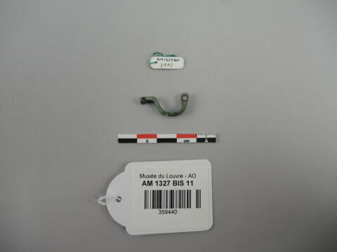 fibule ; fragment